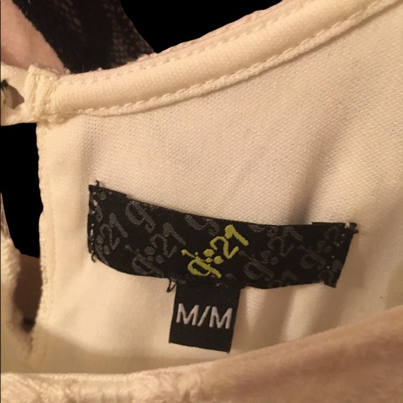 Ladies sun dress. - Picture 3 of 3